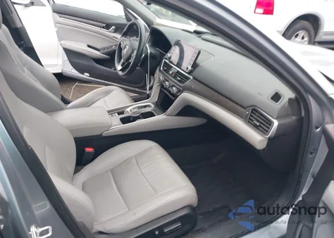 2018 Honda Accord Touring 2.0T из США, поврежденный, VIN 1HGCV2F92JA050945
